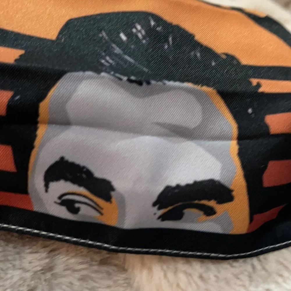 New Ew, David face mask